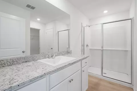 104 Wirepass Crst, Jarrell, TX 76537 photo 5