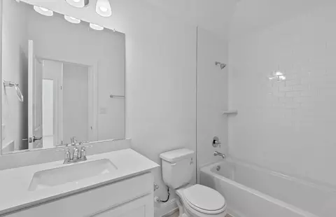 Bath - 2909 Zuni Path, Leander, TX 78641 photo 4 of 4