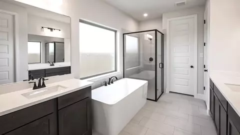 Bath - 126 Basket Flower Loop, Kyle, TX 78640 photo 2 of 3