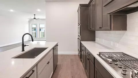 Kitchen - 126 Basket Flower Loop, Kyle, TX 78640 photo 3 of 4