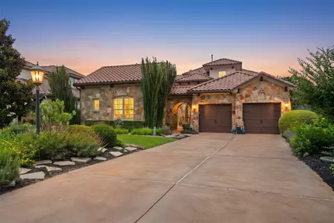 121 Feritti Dr, Lakeway, TX 78734