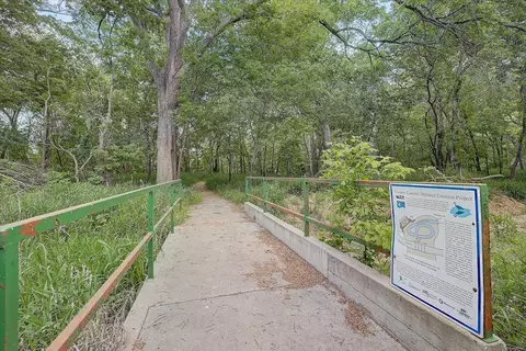 736 E Riverside Dr, Bastrop, TX 78602 photo 17