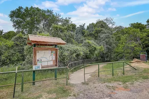736 E Riverside Dr, Bastrop, TX 78602 photo 16