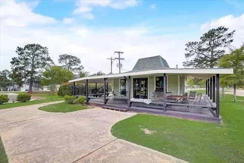 736 E Riverside Dr, Bastrop, TX 78602 photo 15