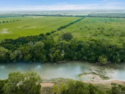 736 E Riverside Dr, Bastrop, TX 78602 photo 33