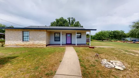 201 Kristi Ln, Liberty Hill, TX 78642