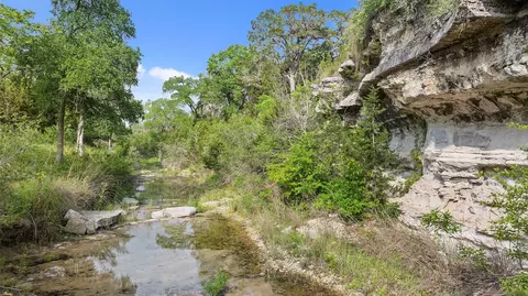 APT 26 Mesa Ranch Road, Dripping Springs, TX 78620
