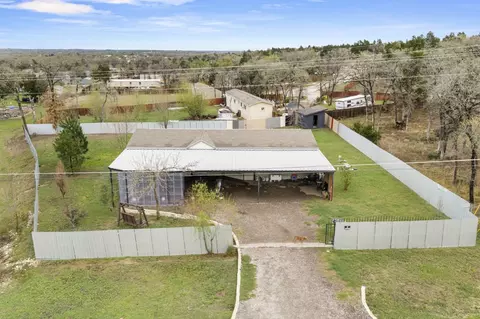 124 Crepe Myrtle Pkwy, Elgin, TX 78621