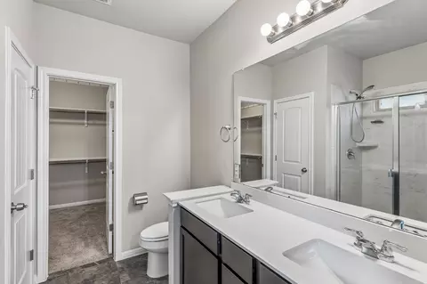 Bath - 689 Nautical Loop, Kyle, TX 78640 photo 1 of 3