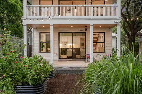 905 E 2nd St, Austin, TX 78702