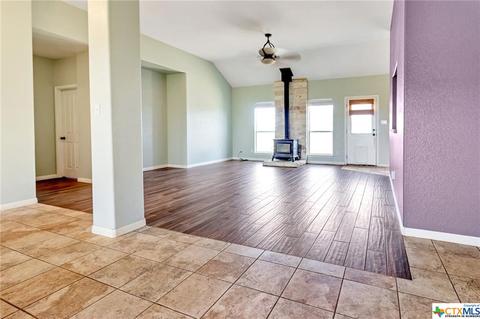 455 Little Rd, Jarrell, TX 76537 photo 5