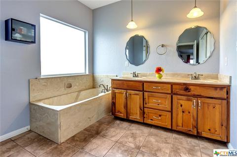 455 Little Rd, Jarrell, TX 76537 photo 17