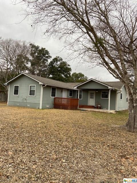 220 E Crockett St, Luling, TX 78648 photo 2