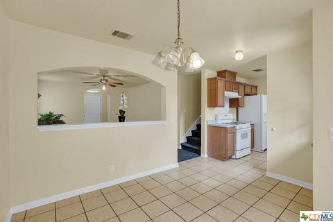 200 Sunshadow Dr, Lockhart, TX 78644 photo 12