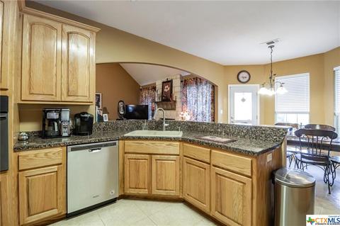 75 Post Oak Xing, Inez, TX 77968 photo 10