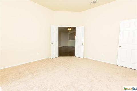1114 Emerald Gate Dr, Temple, TX 76502 photo 6