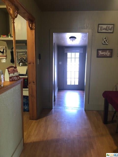 915 S Laurel Ave, Luling, TX 78648 photo 9