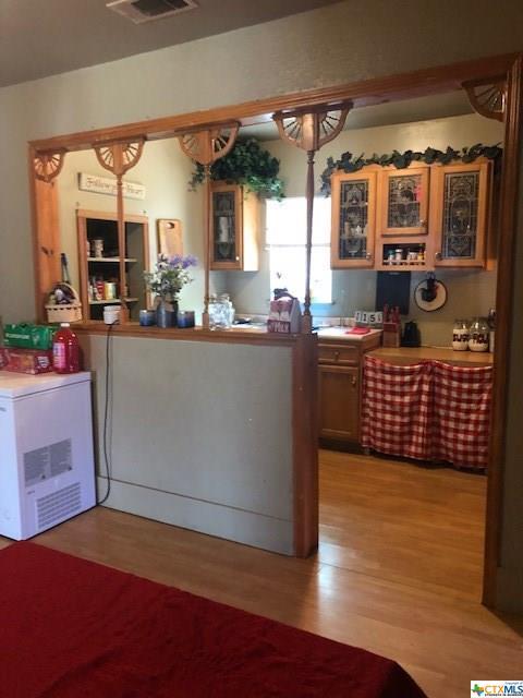 915 S Laurel Ave, Luling, TX 78648 photo 12