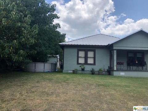 915 S Laurel Ave, Luling, TX 78648 photo 3