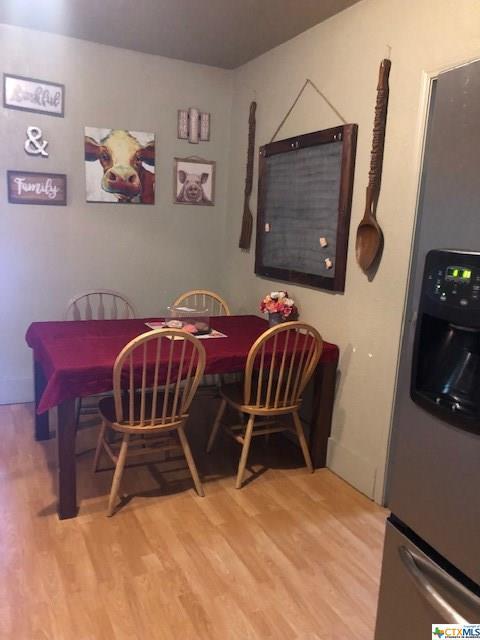 915 S Laurel Ave, Luling, TX 78648 photo 14