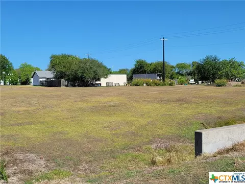 808-812 W Houston St, Seadrift, TX 77983