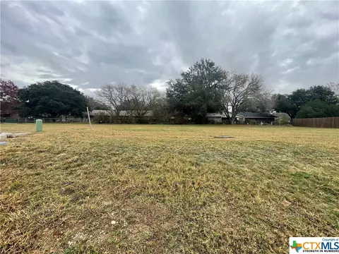 313 Club Vw, Seguin, TX 78155