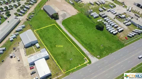 13006 N Navarro St, Victoria, TX 77904