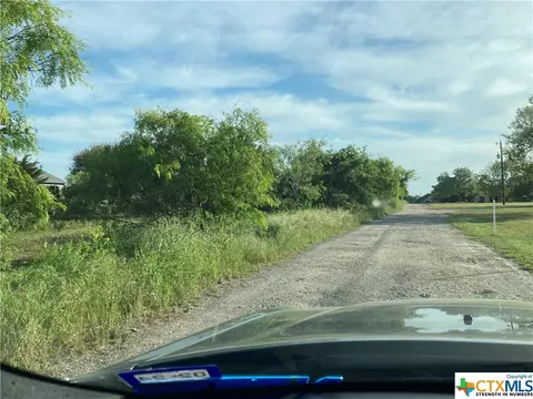 100 Bunny Run Garret Trail Rd, Maxwell, TX 78656