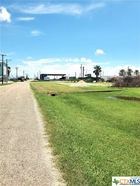 0 Pine St, Seadrift, TX 77983
