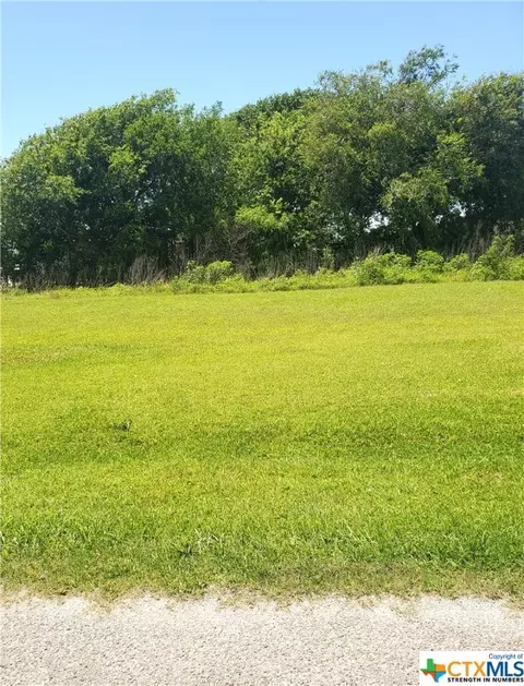 0 Pine St, Seadrift, TX 77983 photo 4