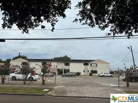 3803 Halsey St, Victoria, TX 77901