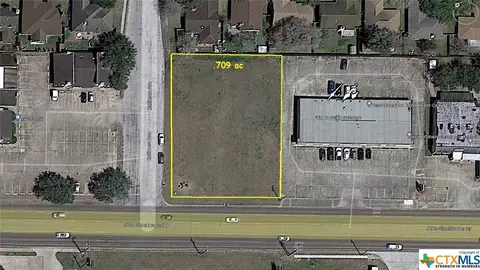 3808 John Stockbauer Dr, Victoria, TX 77904