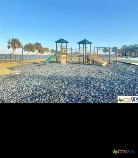 294 E Lago Loop Rd, Port O'connor, TX 77982 photo 12