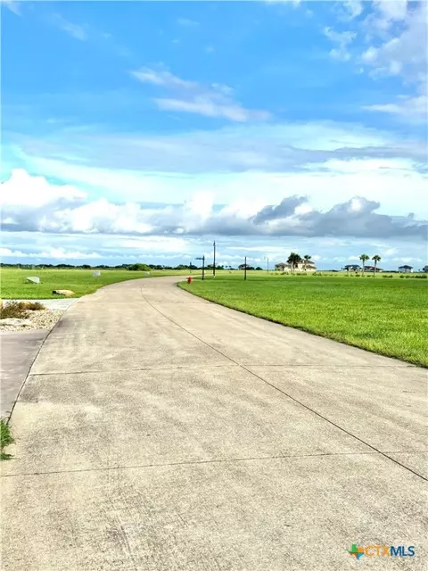 294 E Lago Loop Rd, Port O'connor, TX 77982 photo 6