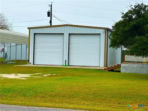 55 Scarlett St, Port O'connor, TX 77982