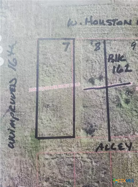 1511 W Houston Ave, Seadrift, TX 77983