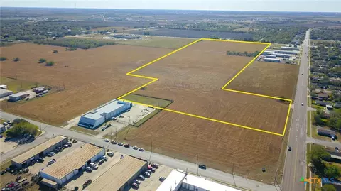 00 E 3804 E Delmar Dr Lone Tree St, Victoria, TX 77901