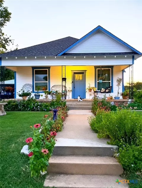 203 N 10th St, Gatesville, TX 76528