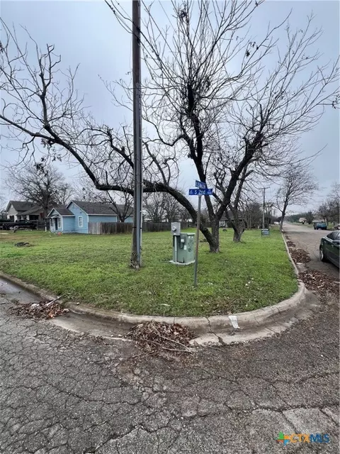 917 S 2nd St, Temple, TX 76504