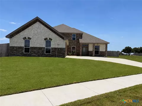 215 Overlook Trl, Copperas Cove, TX 76522