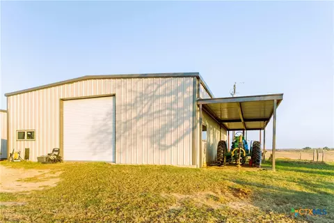 1080 Whisper Rd, Luling, TX 78648 photo 3