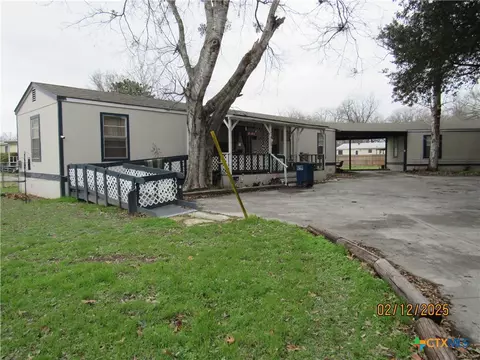 1650 Terminal Loop Rd, Mcqueeney, TX 78123