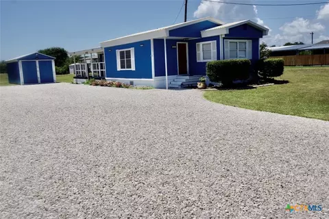 513 N 16th St, Port O'connor, TX 77982