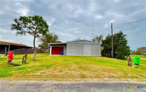 3053 W Monroe Ave, Port O'connor, TX 77982