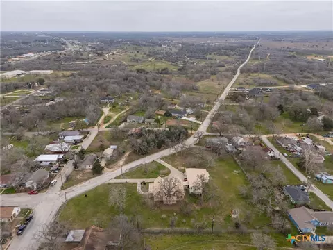 View/Area - 222 Myrtle Ave, Luling, TX 78648 photo 6 of 8