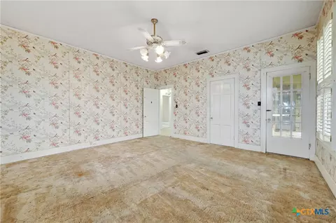 Bedroom - 222 Myrtle Ave, Luling, TX 78648 photo 2 of 2