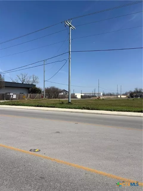 1900 N Austin St, Seguin, TX 78155