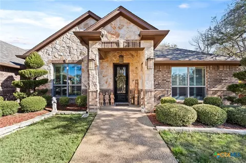 100 Eagle Landing Dr, Belton, TX 76513