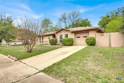 1811 Clarawood Dr, Killeen, TX 76549