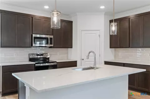 Kitchen - 7209 Touchstone Dr, Temple, TX 76502 photo 2 of 6